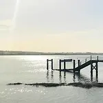 4 Bedroom Cozy In * Monthuchon