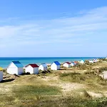 4 Bedroom Cozy In * Monthuchon