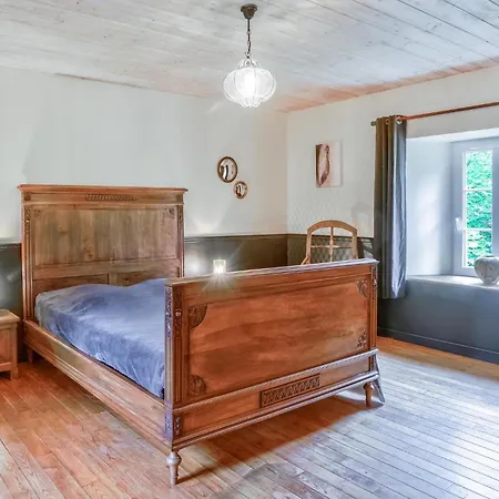 4 Bedroom Cozy In