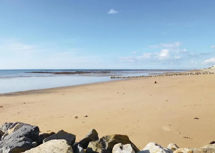 Hébergement de vacances 4 Bedroom Cozy In *