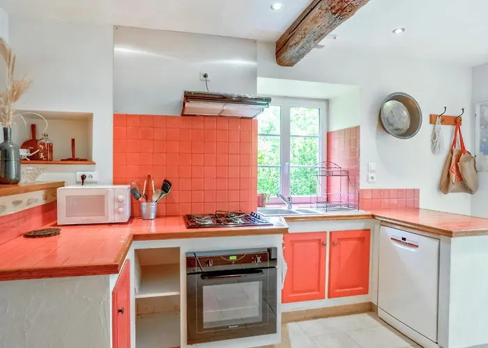 Casa vacanze 4 Bedroom Cozy In *