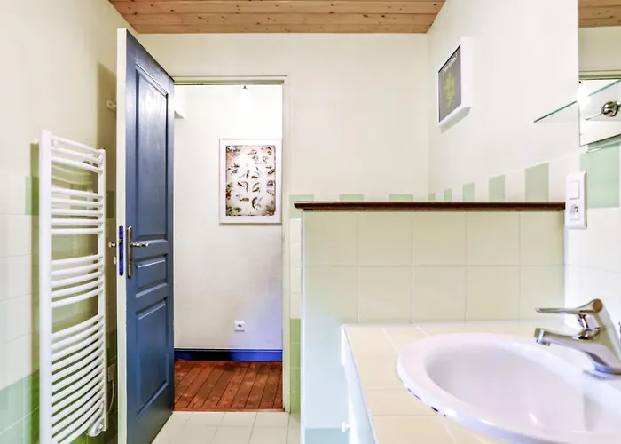 4 Bedroom Cozy In Casa vacanze *